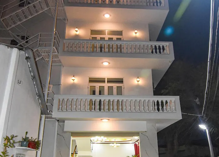 Hà Thành Khách sạn *